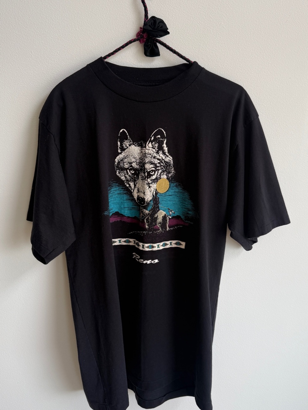 Vintage single stitch Reno Tshirt
XL